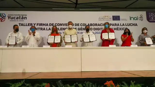La firma del convenio se llevó a cabo en el Centro de Convenciones Yucatán Siglo XXI