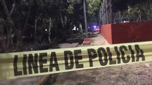 Algunos vecinos habían pasado por la calle minutos antes sin percatarse del cadáver