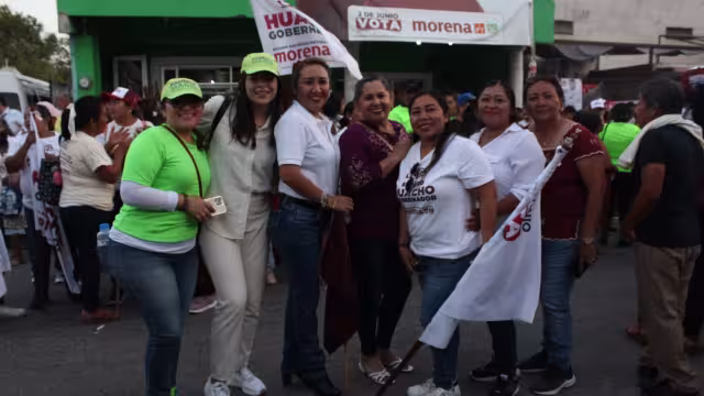 Reciben a candidato Joaquín Díaz Mena en Motul