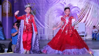 Espectacular noche de coronación de los reyes infantiles del carnaval de Hopelchén 2026: Elisa I y Nicolás I