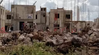 Los socorristas proporcionaron los primeros auxilios al alarife