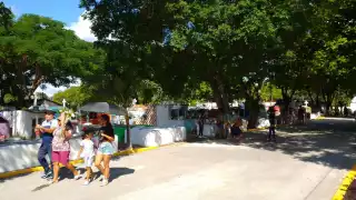 Familias aprovecharon el domingo para visitar a sus fieles difuntos como cada año