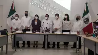 La representante de Morena se comprometió a impulsar una iniciativa para la despenalización del aborto