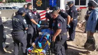 El encargado de la obra pidió ayuda a través del número de emergencia 911