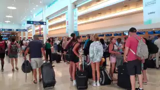 Los retrasos son hacia Toronto, Bogotá y Orlando