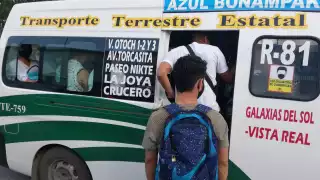 Las unidades presentan sobrecupo, pese al riesgo de contagio