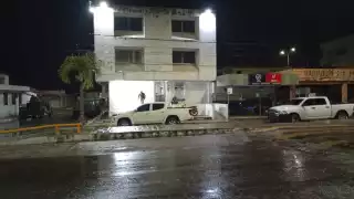 El conductor carecía de permisos para transportar la madera Pucte