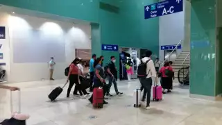 El primer vuelo en aterrizar al aeropuerto de Mérida  fue el 4572 de Volaris de CDMX