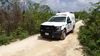 Personal de la Semefo en Chetumal acudió a levantar el cadáver hallado en el fraccionamiento Las Américas
