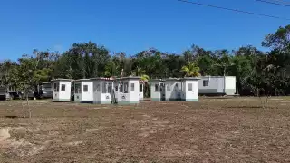 En este sitio se encuentra casetas móviles y dormitorios que fungirán de resguardo para el personal