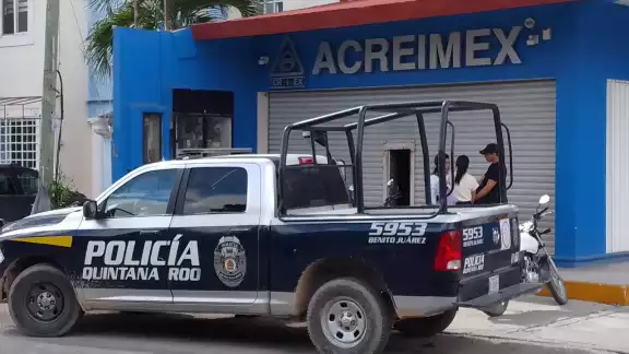 Las empleadas del establecimiento sufrieron crisis nerviosas derivado del robo Las empleadas del establecimiento sufrieron crisis nerviosas derivado del robo