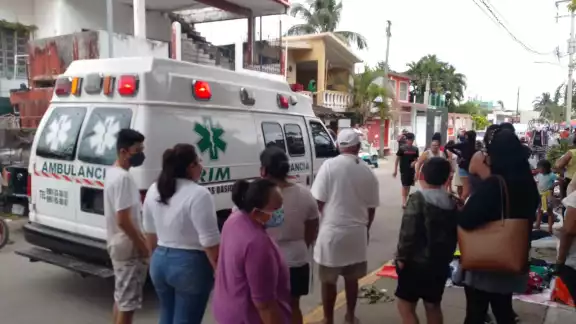 Al sitio llegaron los agentes de la Policía Quintana Roo quienes tomaron conocimiento de lo ocurrido Al sitio llegaron los agentes de la Policía Quintana Roo quienes tomaron conocimiento de lo ocurrido