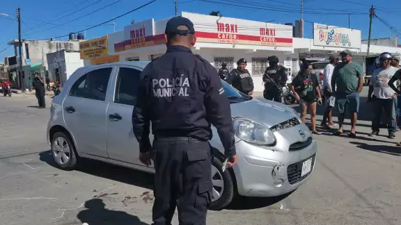 La mujer fue detenida para hacerse cargo de los daños La mujer fue detenida para hacerse cargo de los daños