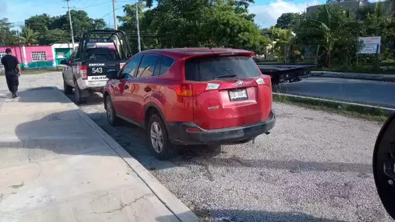 El conductor aseguró que había comprado la camioneta y que desconoció sí tenía alerta de robo El conductor aseguró que había comprado la camioneta y que desconoció sí tenía alerta de robo