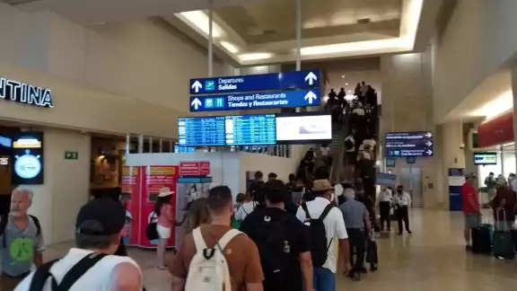 Las vacaciones de Verano ha detonado una importante movilidad de usuarios en el aeropuerto de Cancún Las vacaciones de Verano ha detonado una importante movilidad de usuarios en el aeropuerto de Cancún