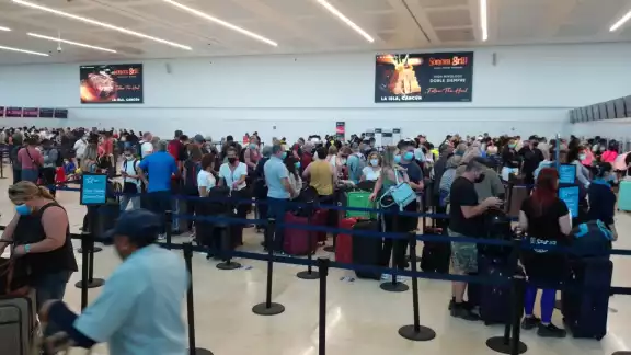 El Aeropuerto Internacional de Cancún registró una afluencia de 500 personas este último lunes de marzo El Aeropuerto Internacional de Cancún registró una afluencia de 500 personas este último lunes de marzo