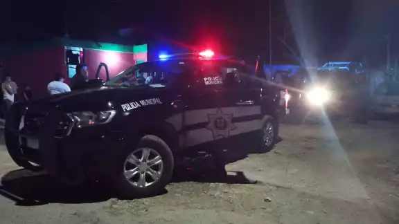 Elementos de policía se dieron cita en el lugar para atender el homicidio de un abuelito en Progreso Elementos de policía se dieron cita en el lugar para atender el homicidio de un abuelito en Progreso
