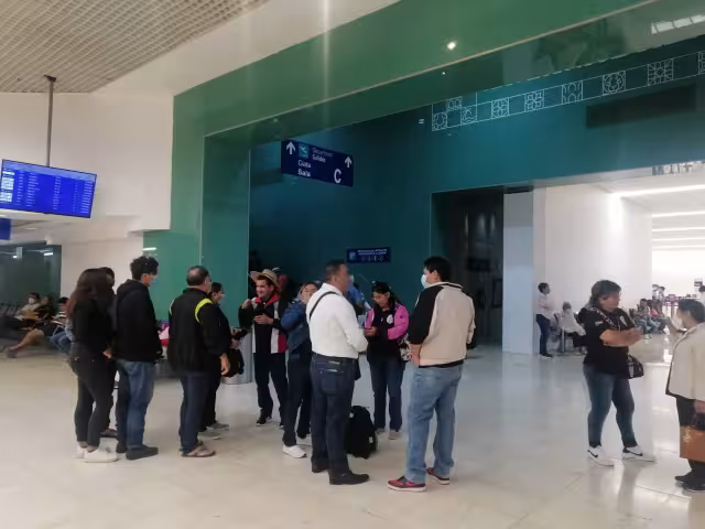 Según se informó, las cancelaciones de Volaris se extenderán todo el mes