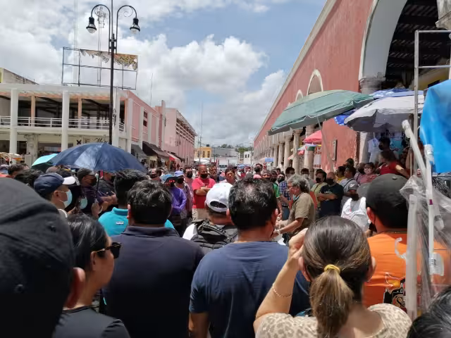 Los ambulantes se concentraron cerca del mercado Lucas de Gálvez