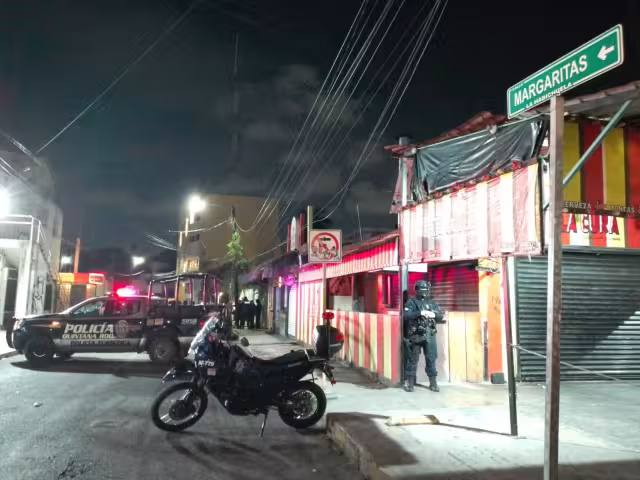 Un fuerte operativo se desplegó para el rescate de los 90 migrantes