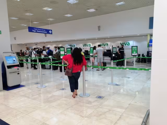 La mayor cantidad de vuelos son a la Ciudad de México, Monterrey y Guadalajara