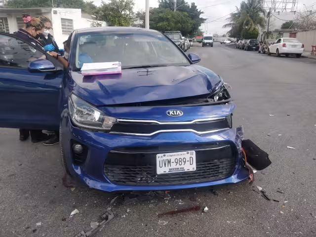 Aunque el accidente dejó dos heridos, no fue necesario llevarlos a un hospital