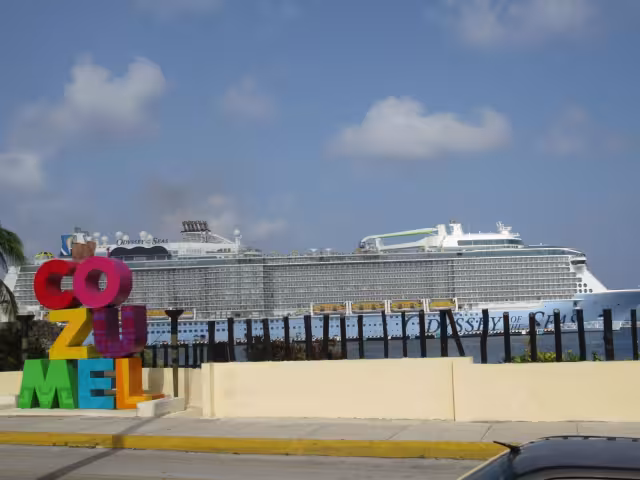 Aquí puedes ver en vivo cómo lucen los cruceros en la terminal de Cozumel