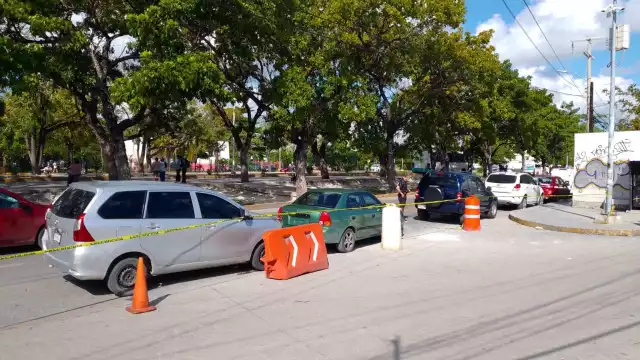 Sin contratiempos por corte a la circulación en la esquina de las avenidas Tulum y José García de la Torre