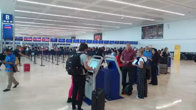 ASUR reporta poca afluencia en la terminal cuatro