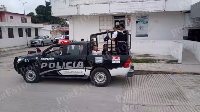 Los dos hombres iban a bordo de camionetas