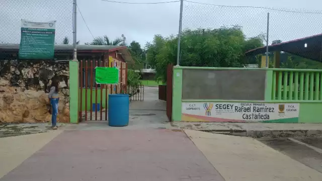 Docentes informaron a los padres de familiar sobre la situación, por lo que decidieron cerrar las escuelas