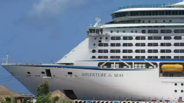 Este martes se contempló la llegada del crucero 'Adventure Of The Seas'