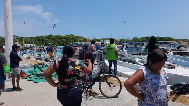 Los pescadores fueron despojados de varias pertenencias y sus motores