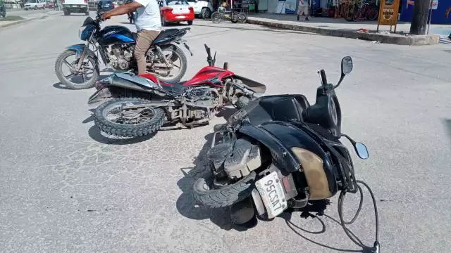 Las unidades de los motociclistas fueron remolcadas por no contar con documentos en regla