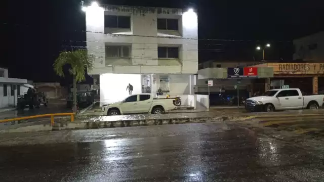 El conductor carecía de permisos para transportar la madera Pucte