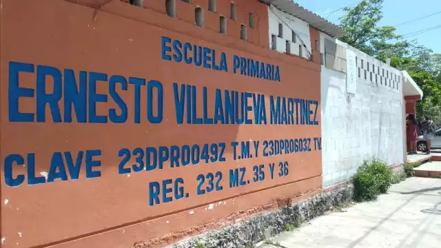 Los alumnos  de las diversas escuelas recibieron las vacaciones de verano por adelantado, pues según los encargados de las escuelas en Cancún, cada plante determina su fecha de fin de clases