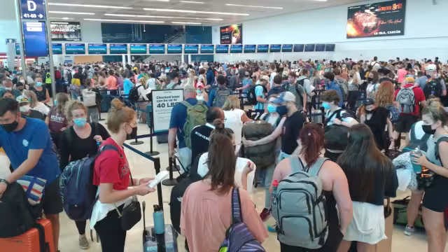 Destinos europeos como Estambul y Ámsterdam tienen retrasos por el mal clima