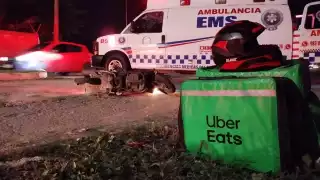 Accidente en Chetumal: Motociclista y acompañante terminan lesionados por otro conductor