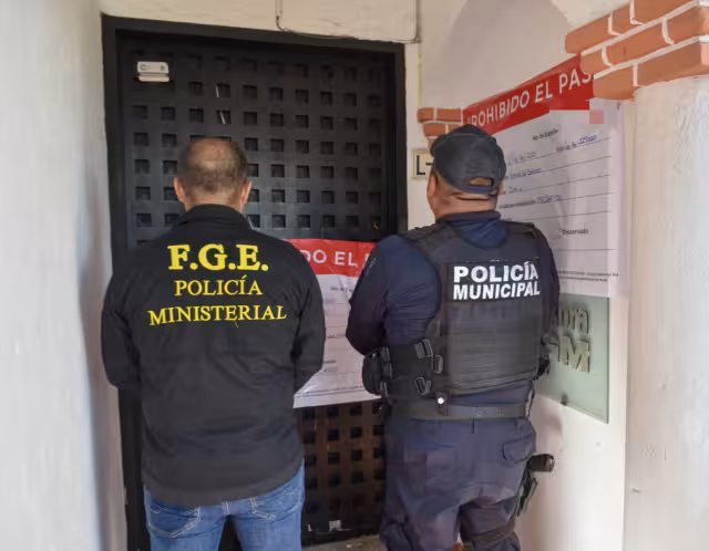 Autoridades localizaron documentos, equipos y propaganda que respaldan las indagatorias por comercialización irregular de terrenos.