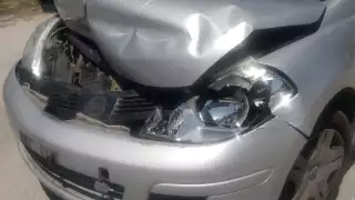 Uno de los ocho vehículos afectados en la carambola