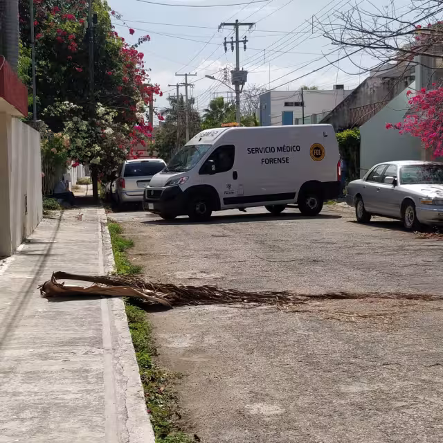 También acudió el Servicio Médico Forense (Semefo) para recoger el cuerpo