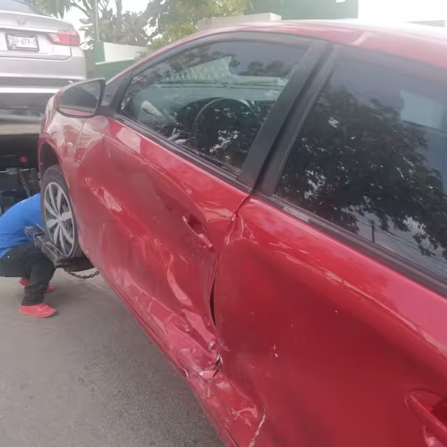 La mala suerte estuvo para el conductor del Honda, ya que no contaba con seguro