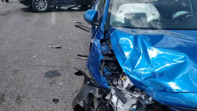 Ambos autos terminaron con graves daños