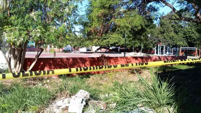 Al lugar de los hechos llegaron elementos policiacos para acordonar la zona