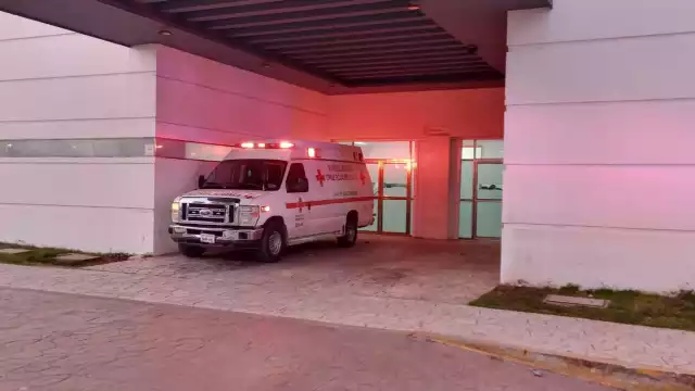 El hombre se encuentra en estado crítico en el hospital