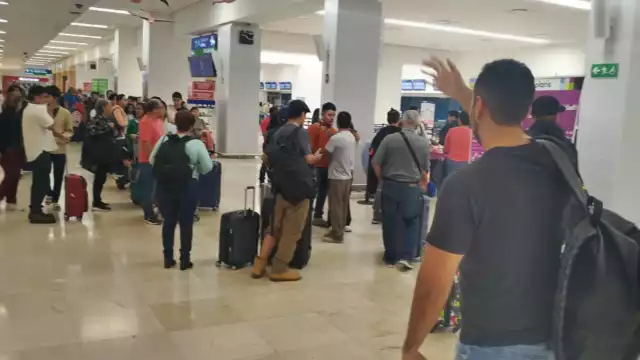 Hay gran movilización de pasajeros en el aeropuerto de Mérida