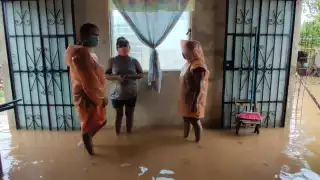 Para quienes deseen ayudar, mencionó que se han habilitado en la capital yucateca ocho centros de acopio