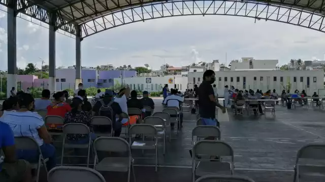 Inició con baja afluencia en la jornada de vacunación en Isla Mujeres