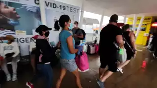 De acuerdo con información de la FGE, "La Chilanga" no delinquía sola y usualmente estaba acompañada de dos personas más