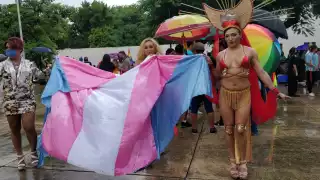 Aunque minutos antes de que iniciara la marcha se presentó una lluvia fuerte, la comunidad se hizo presente